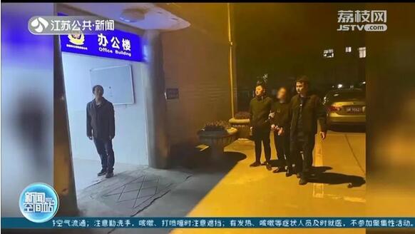 办“20万额度信用卡”遇骗局，男子损失99999元