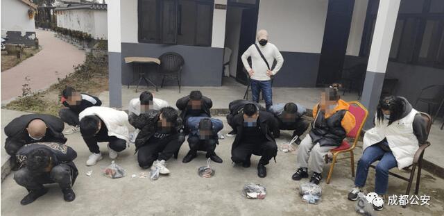 轻信他人信用卡可提额，却涉嫌盗刷他人信用卡